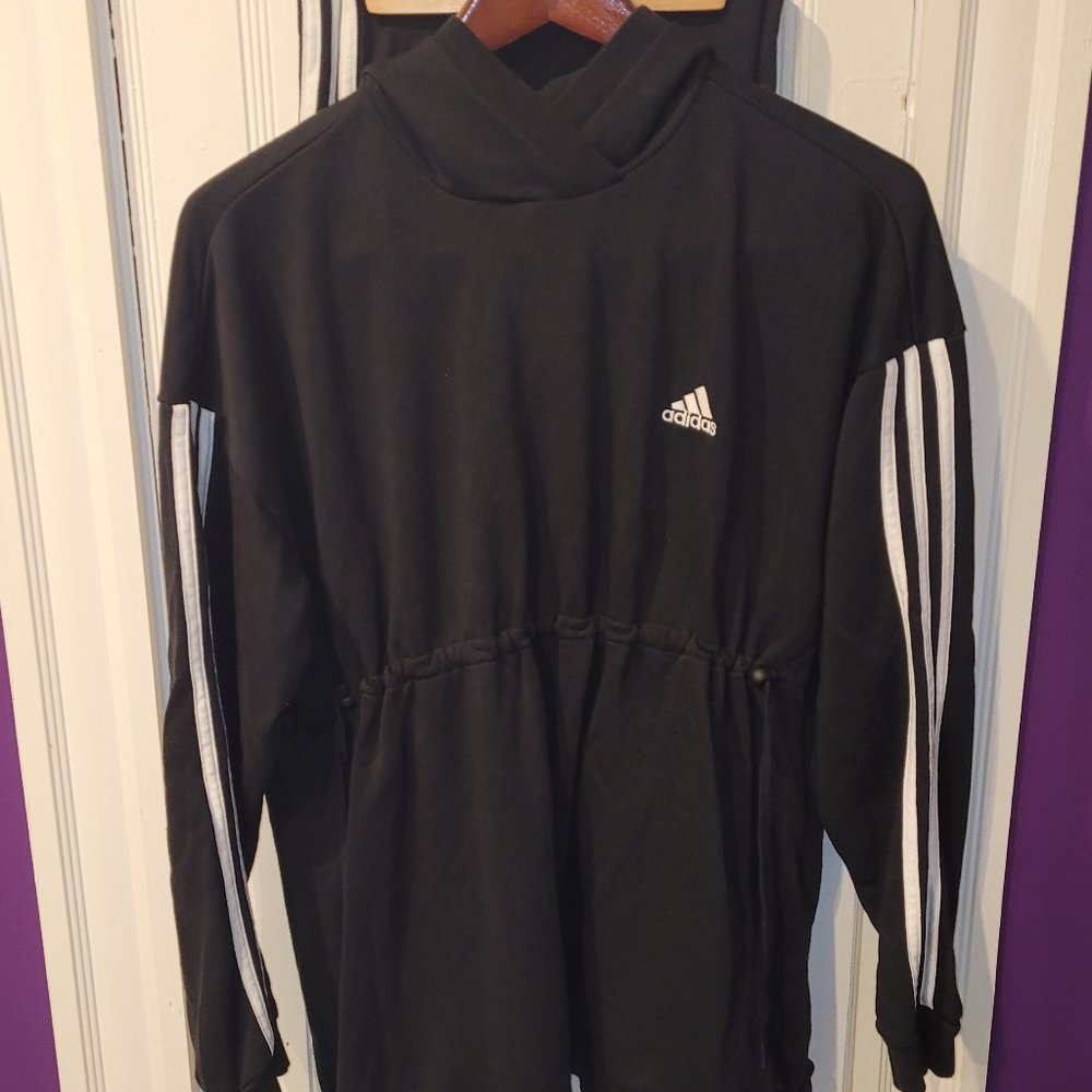 Adidas 	Hooded Sweatshirt and Sweatpants Maternity